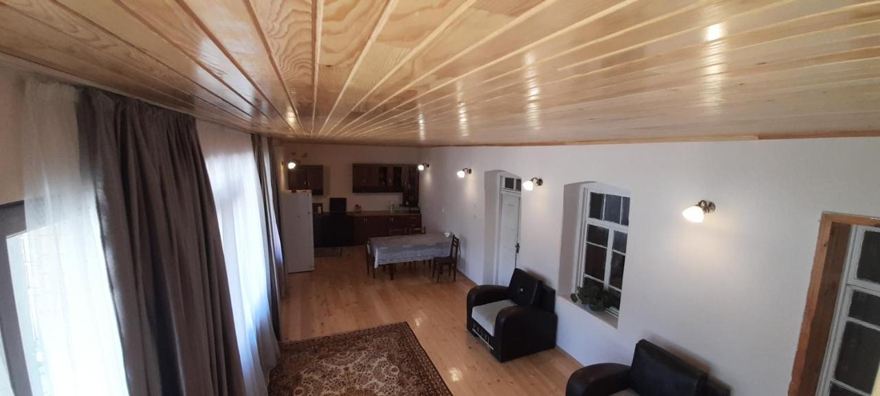 Guest house Lekhtagi Mestia Extérieur photo