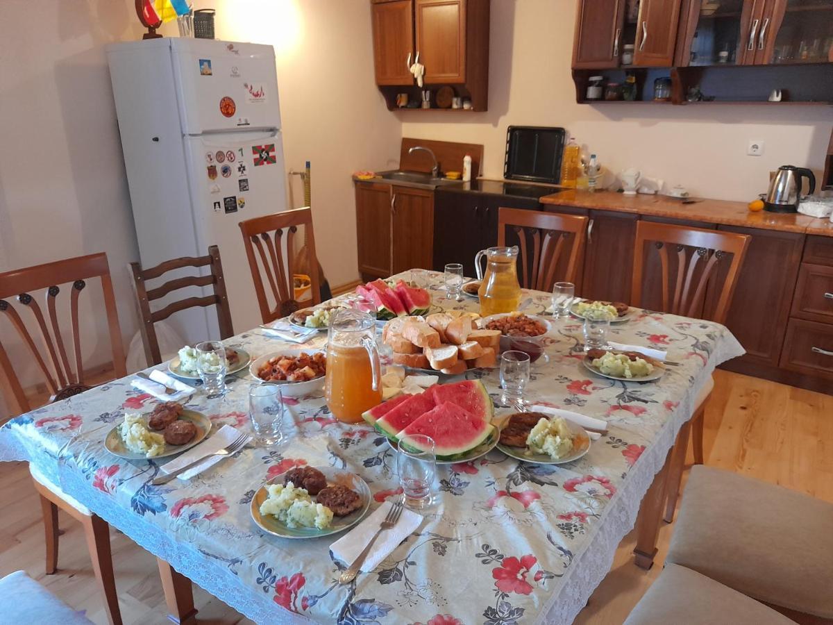 Guest house Lekhtagi Mestia Extérieur photo
